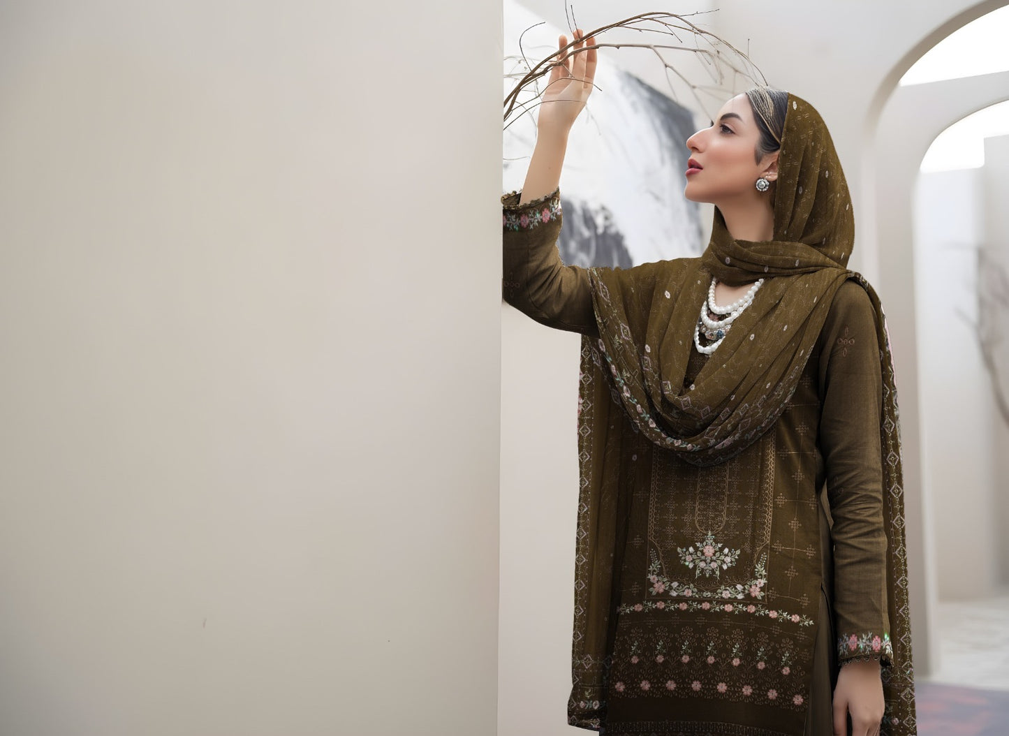 DHANAK – 3 Piece Luxury Embroidered Collection