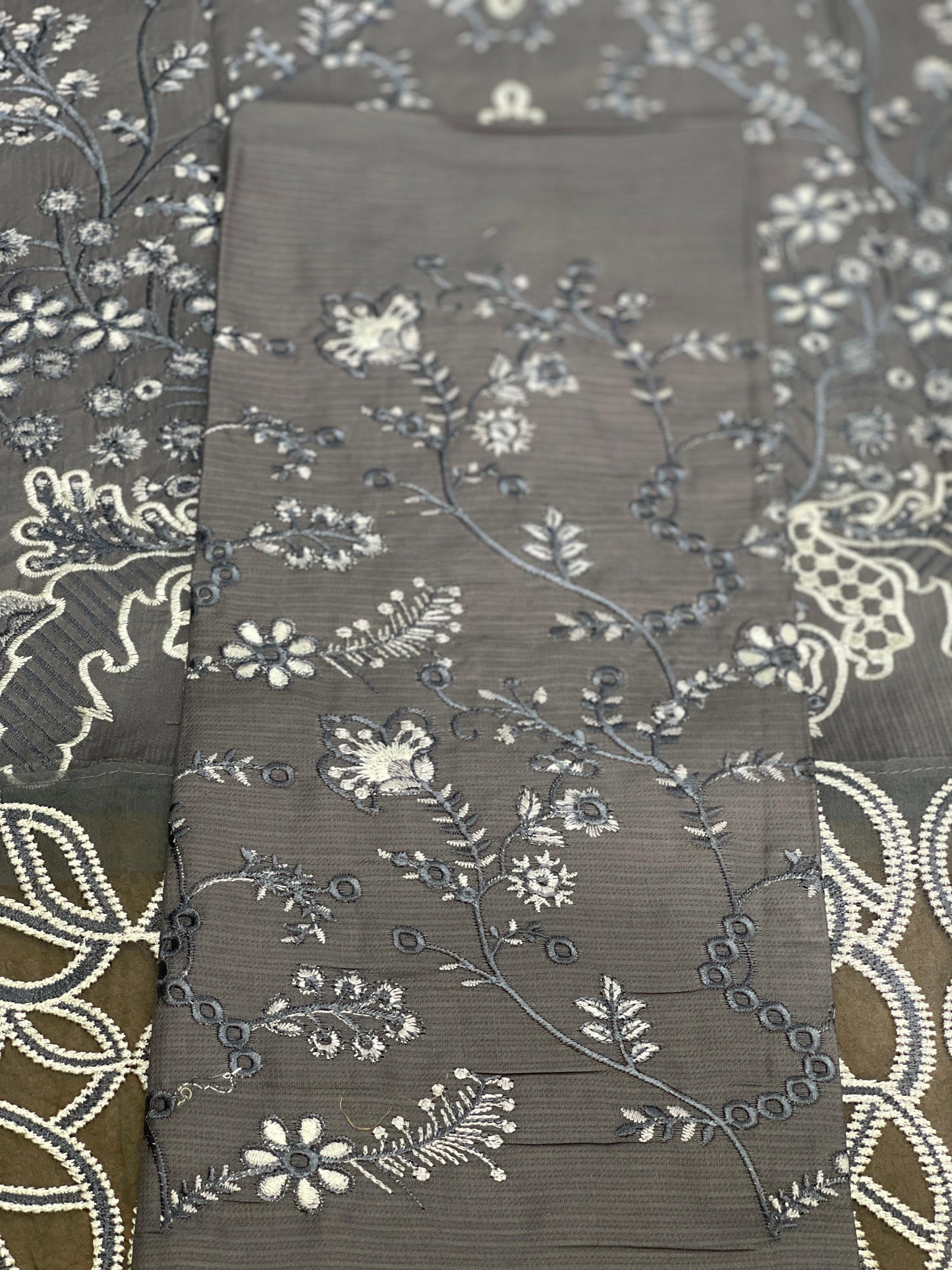 Maria B Luxury Cotail Lawn