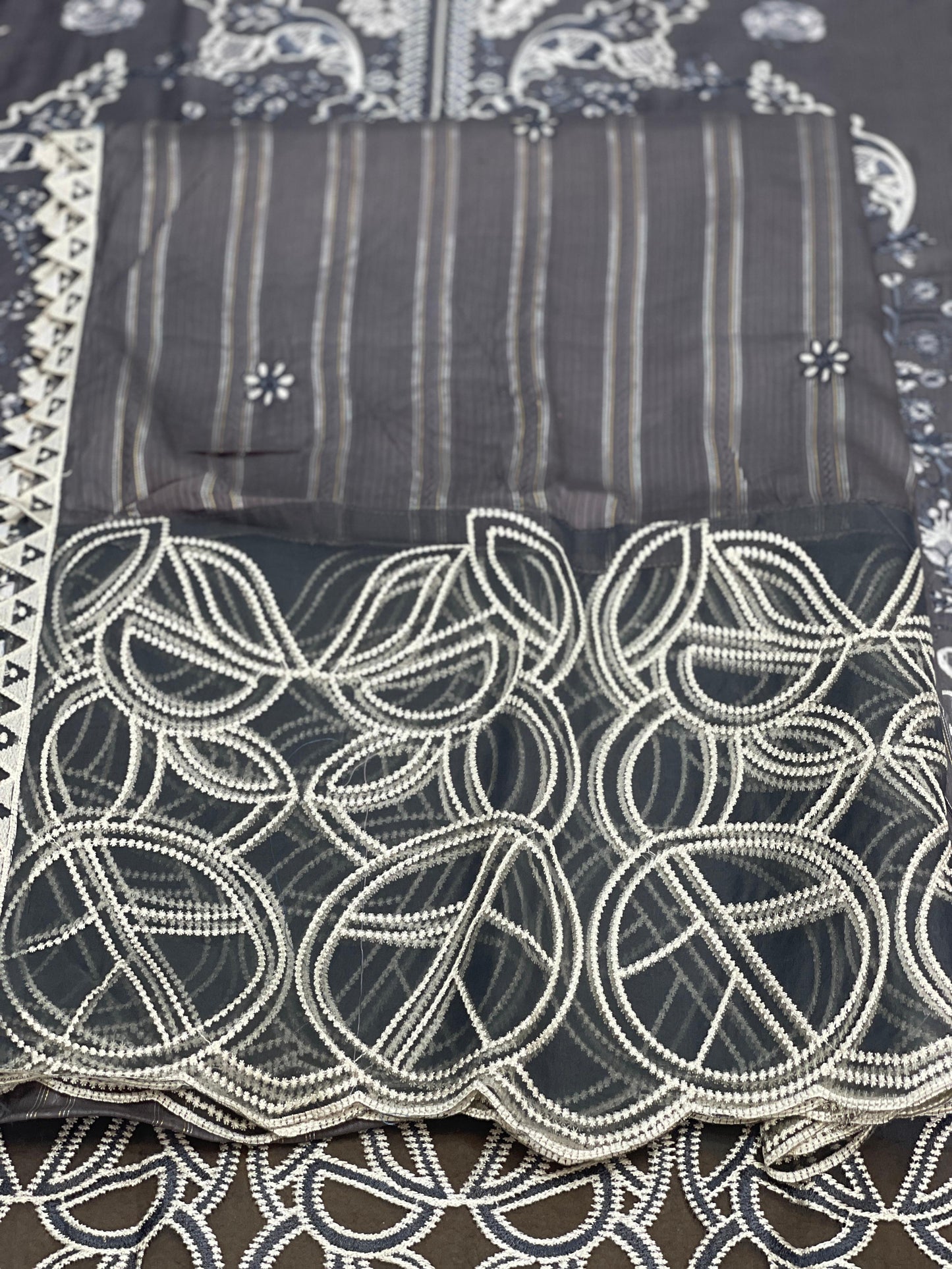 Maria B Luxury Cotail Lawn