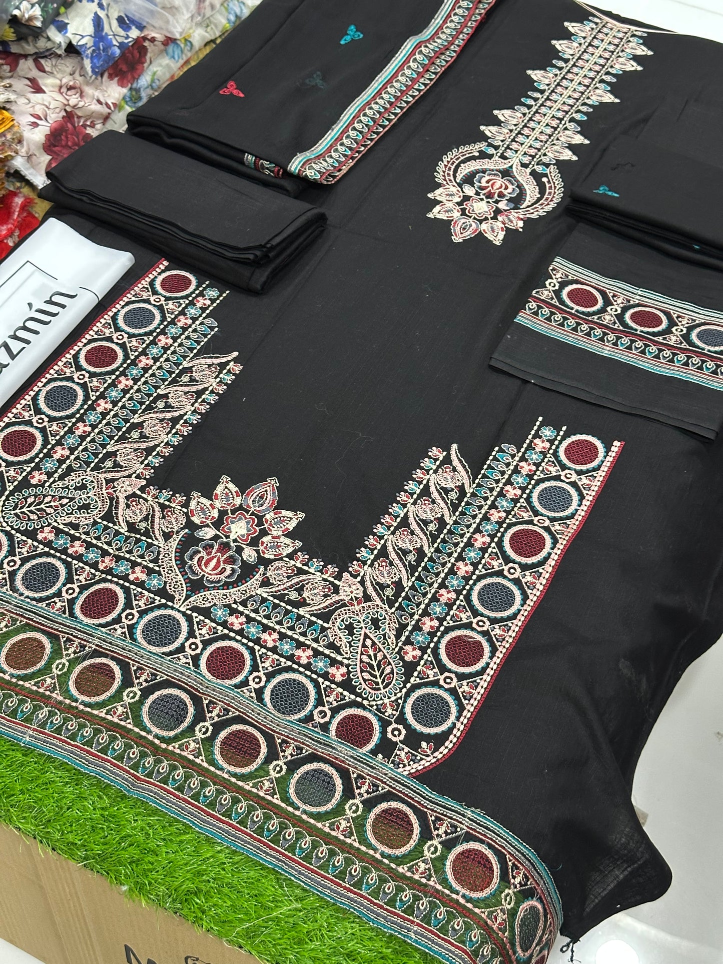 Jazmin Luxury Fancy Bana Dora Lawn Dyed Heavy Embroided Front With heavy Embroidered Daman